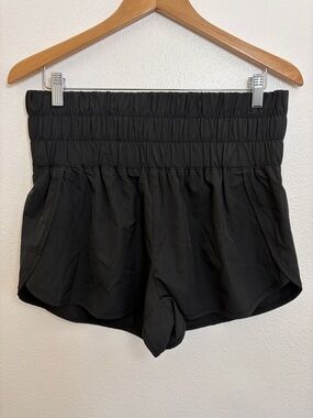 Vanilla Star High-Waist Black Active Shorts
